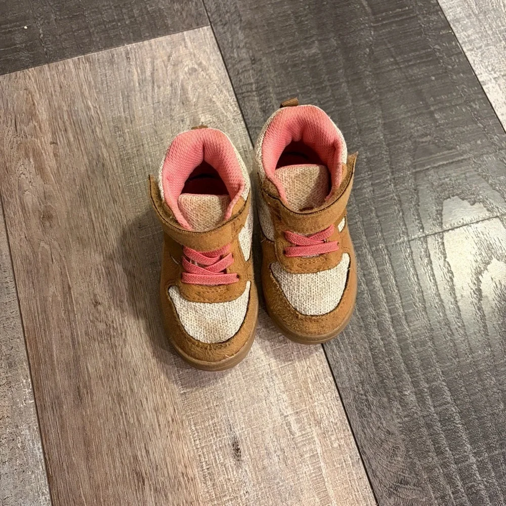 OshKosh B’gosh Toddler Boots Size 5 Brown Pink Lace-Up w strap closure Shoes
